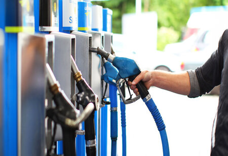 Alternative Fuels Overtake Petrol in India's PV Market in August: FADA